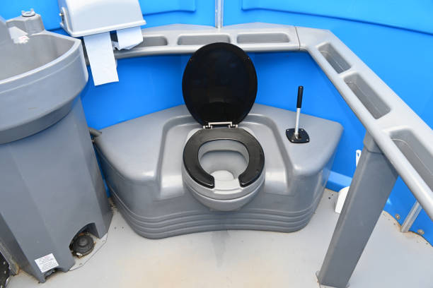 Best Portable toilet rental cost  in Edgar, WI